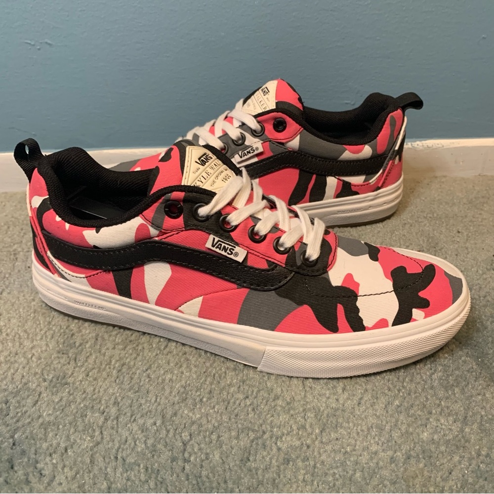 Vans Kyle Walker Pro Camo Skateboard Shoes Pink Gray Men’s Size 6.5 SK8 Low Top